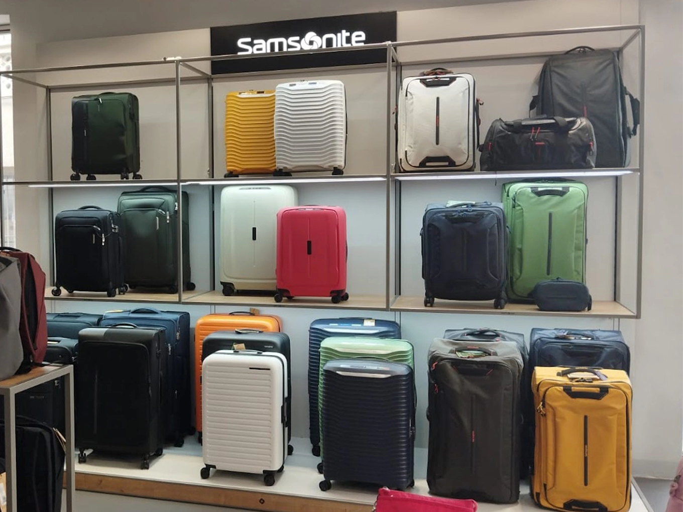 comprar-maletas-mochilas baratas-badalona tienda maletas mochilas baqs badalona